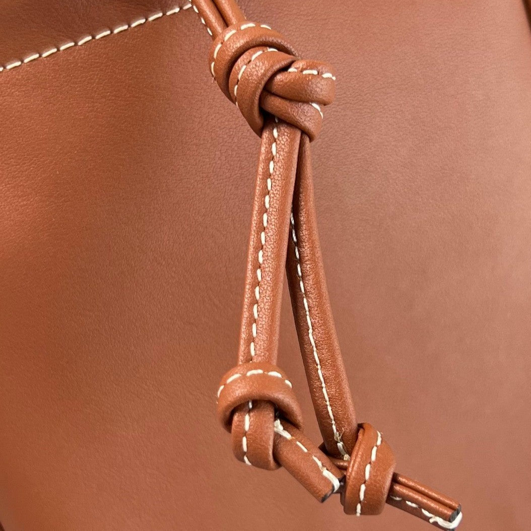 CELINE CUIR TRIOMPHE 44 TAN CALFSKIN
