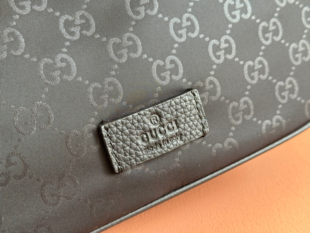GUCCI NYLON LINE BODY BAG 27 IN BLACK CANVAS