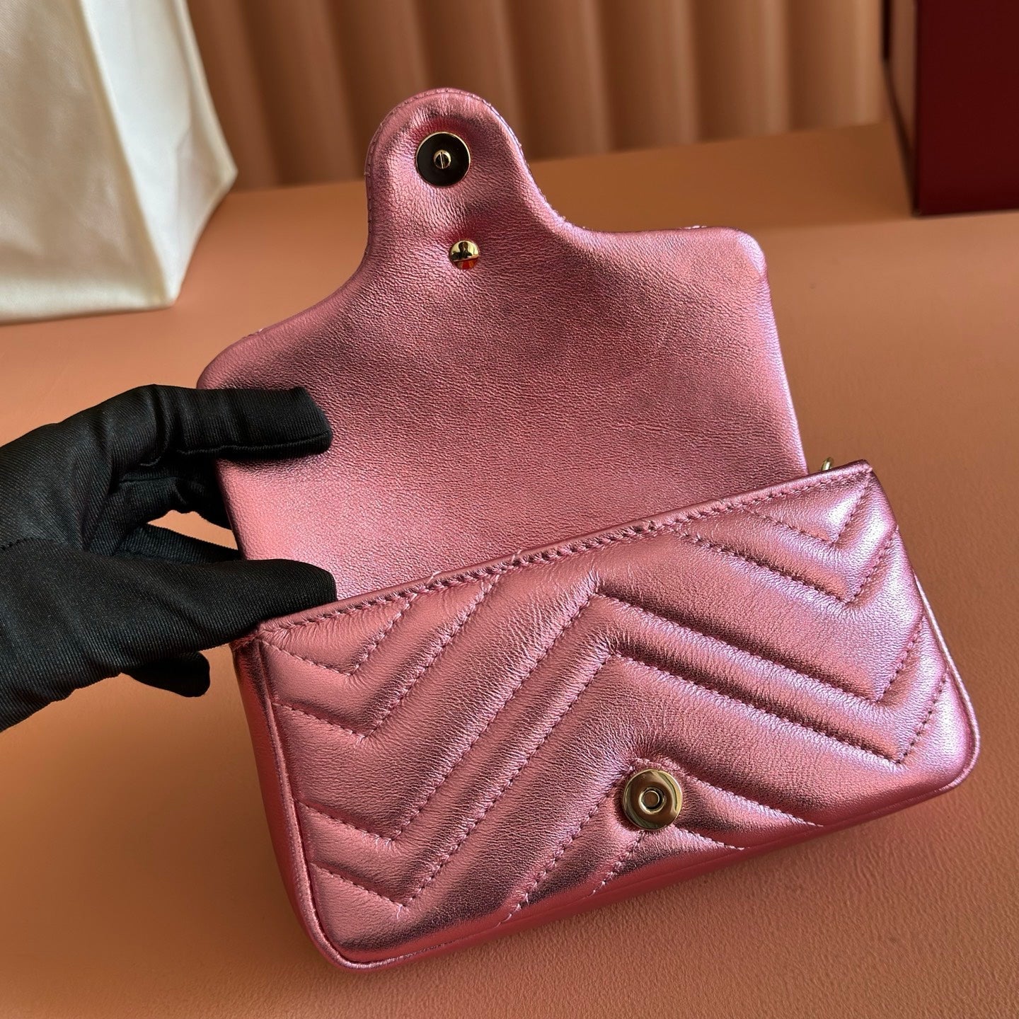 GUCCI 26S MARMONT BAG 16 IN METALLIC PINK LAMBSKIN