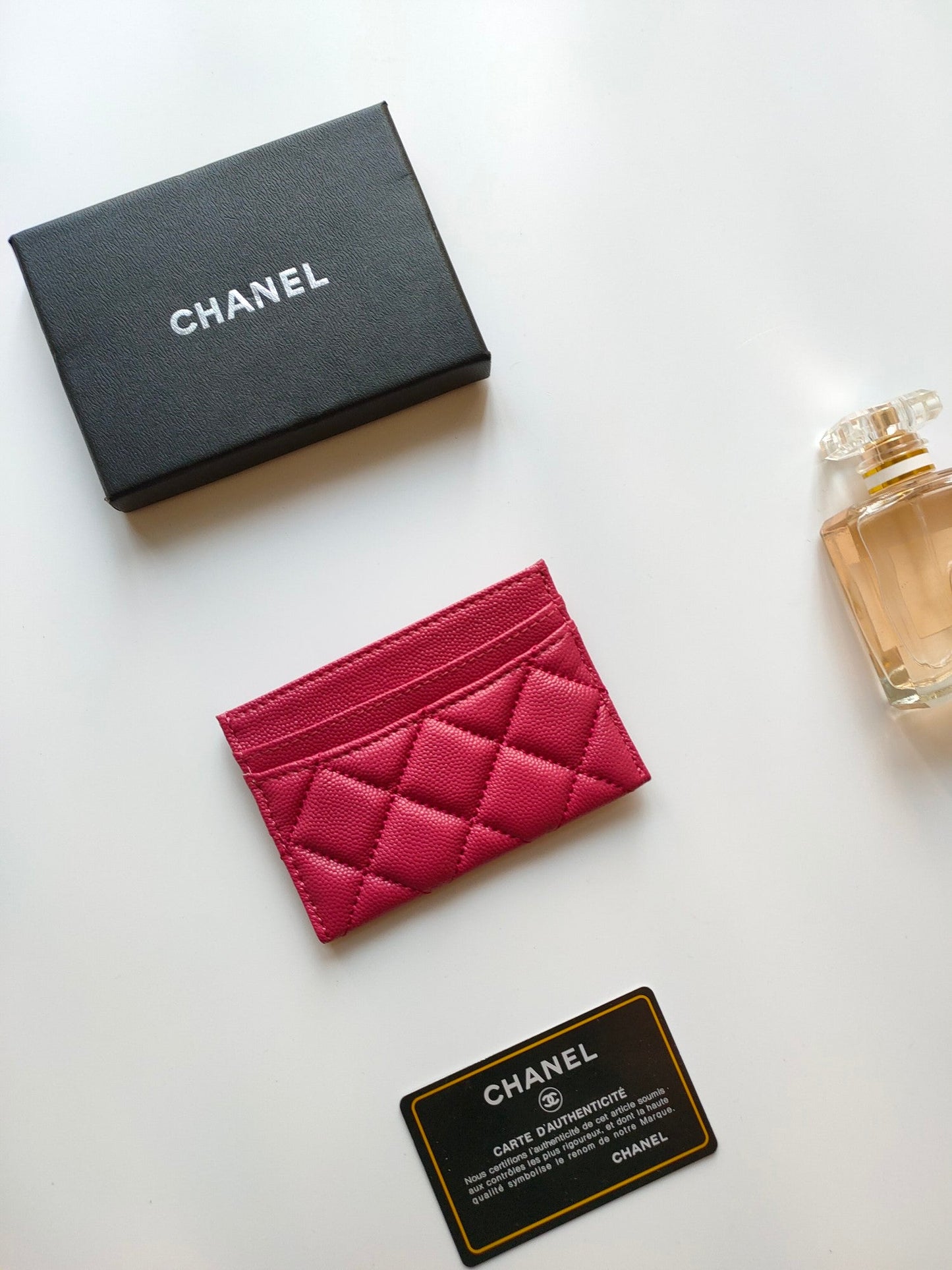 CHANEL CARD HOLDER 11.2 RED PINK GRAINED CALFSKIN GOLD ICON