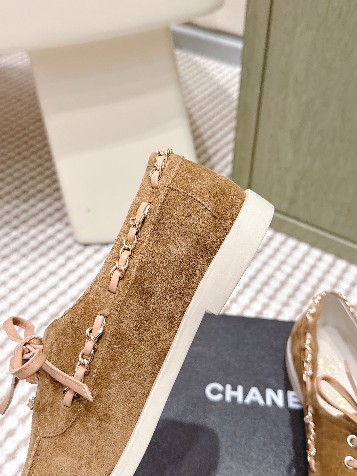 CHANEL 25S MOASINS IN BROWN AND LIGHT GREY SUEDE