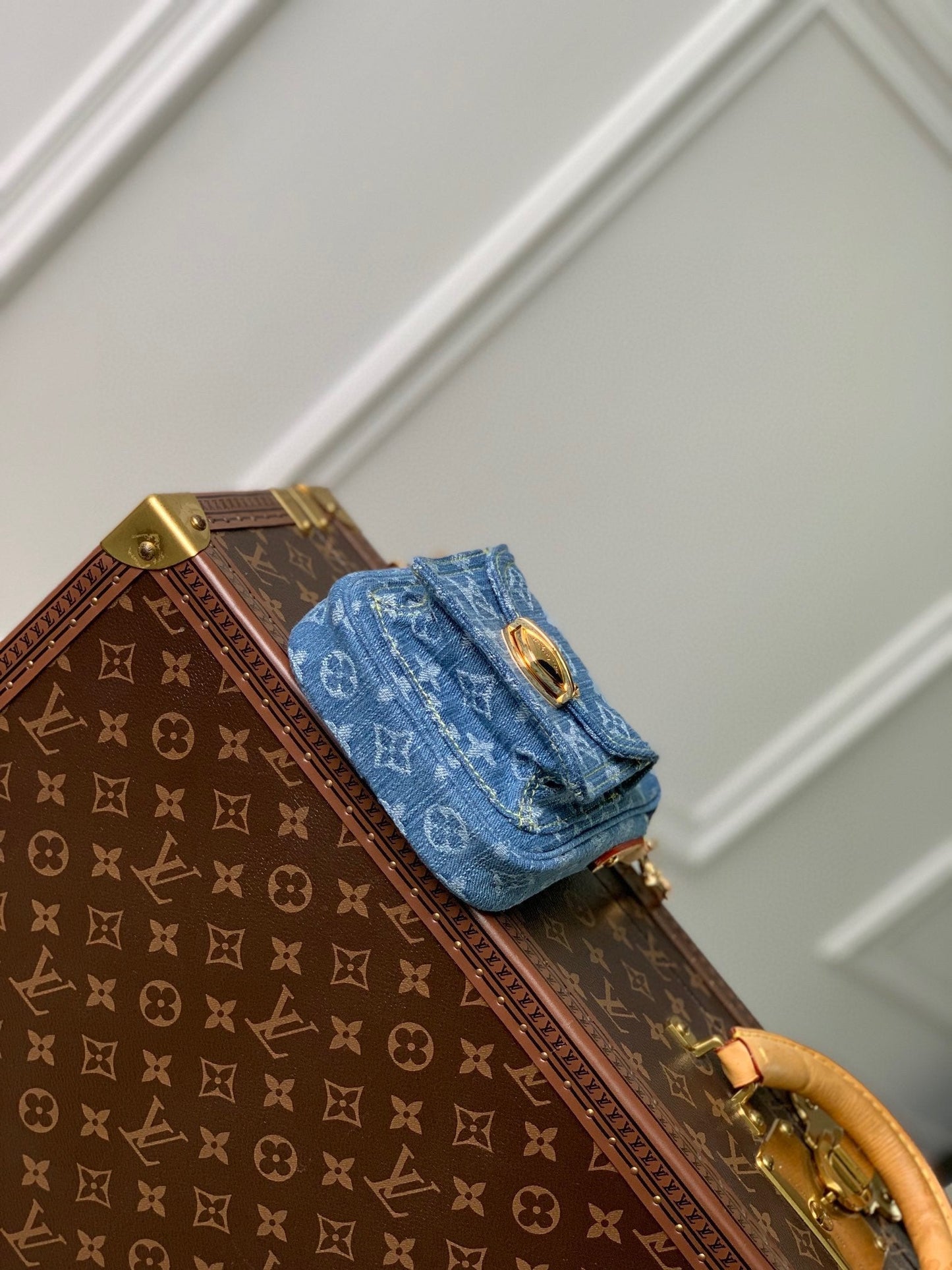 LOUIS VUITTON FAIRFAX POCHETTE 18 IN BLUE MONOGRAM DENIM GOLD HARDWARE
