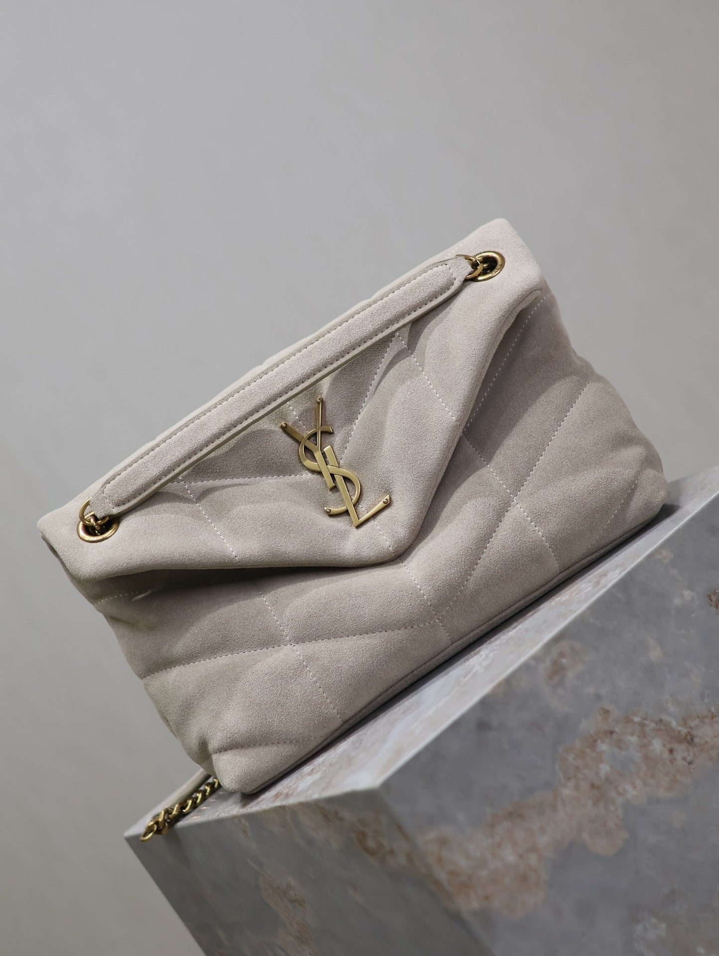 YSL 25S LOULOU PUFFER MM 29 IN SMOKEY TAUPE SUEDE GOLD HARDWRE
